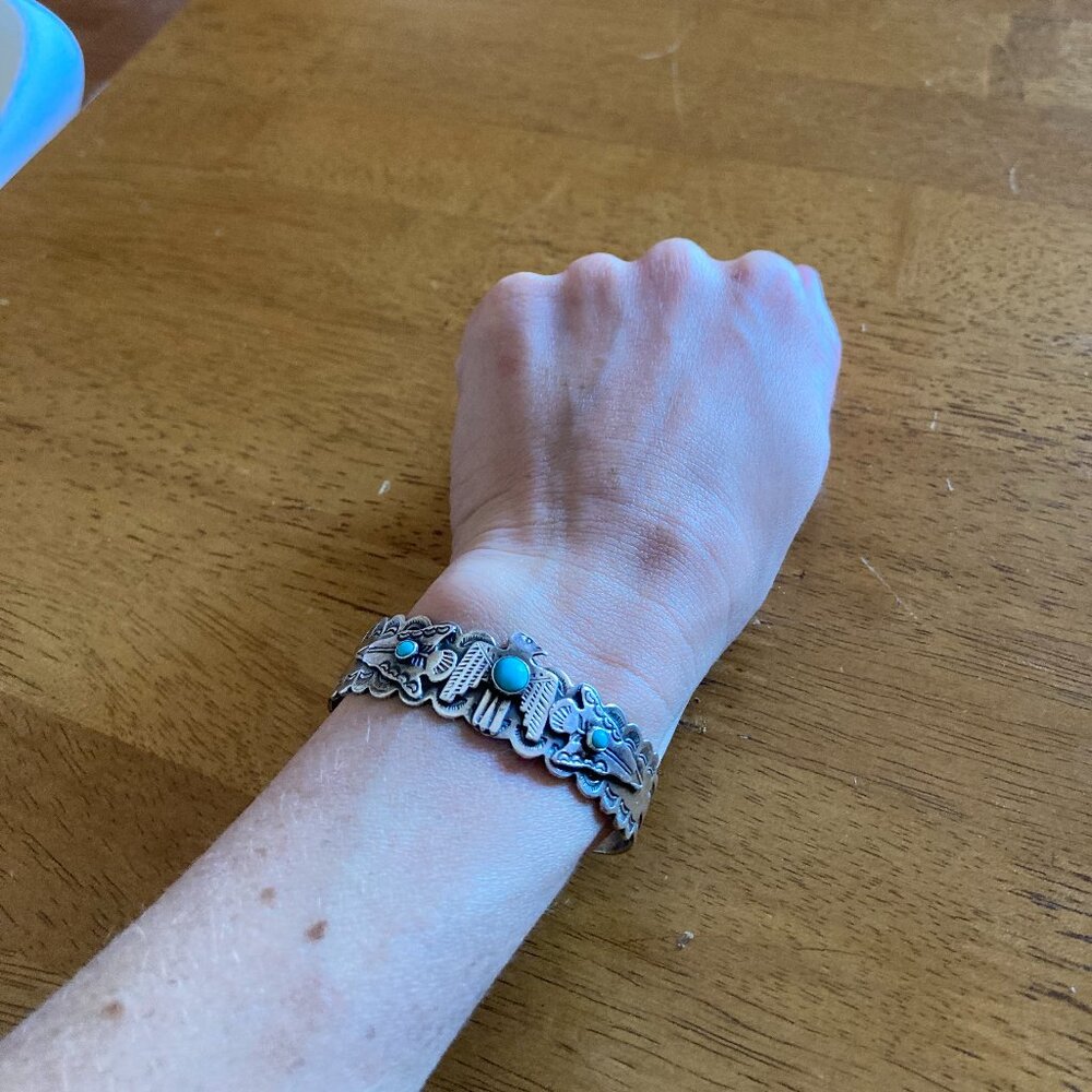 One-of-a-Kind Sterling Silver Turquoise Cuff Bracelet – Eagle & Arrow Design